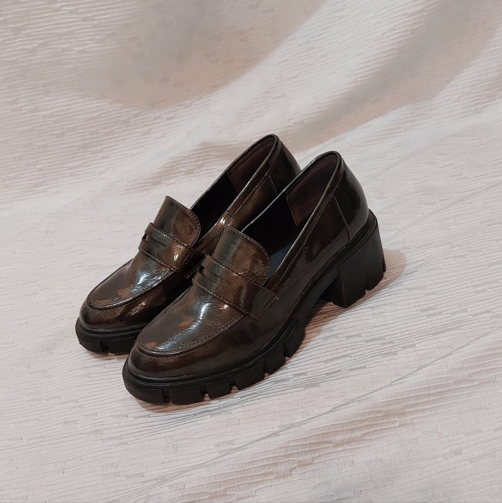Crown Vintage Shiny Dark Brown Patent Lug Sole Loafers - Picture 2 of 11